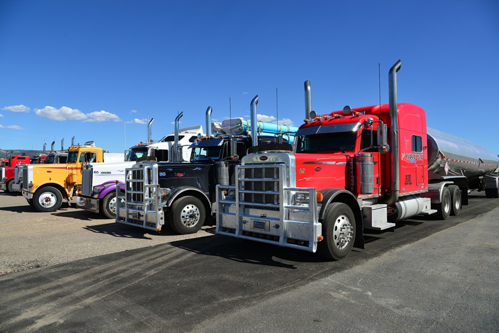 BecomeACanadian Canada Facing Shortage Of 48 000 Truck Drivers By 2024   Truck 602567 1920 1024x683 